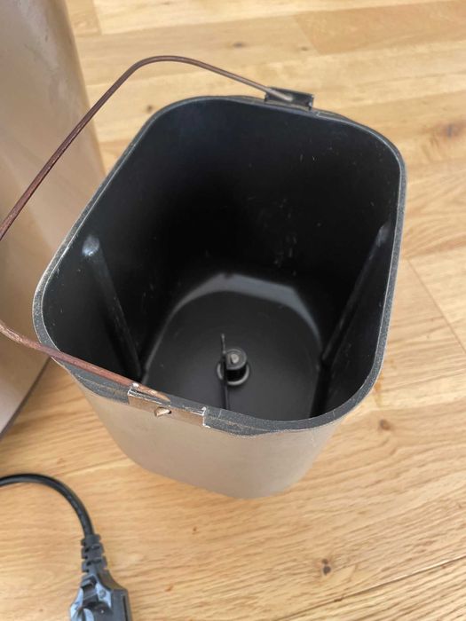 Продавам пекарна за хляб Panasonic SD-ZB2512