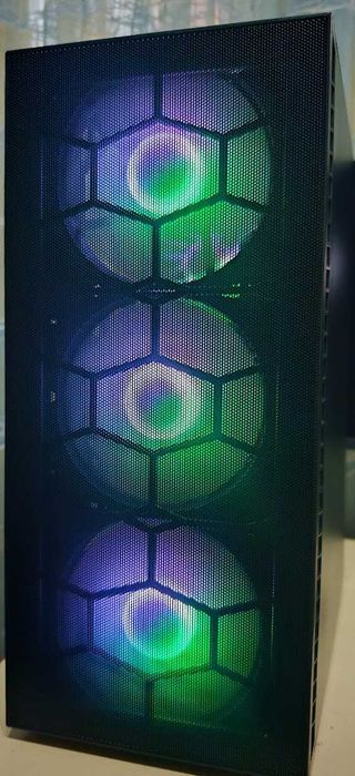 Добро Геймърско РС Ryzen 7 5800X/32Gb/1TB nVme/RТX 3070/Гаранция