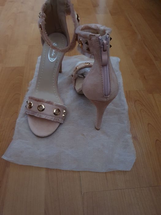 Sandale noi ,culoare roz prăfuit