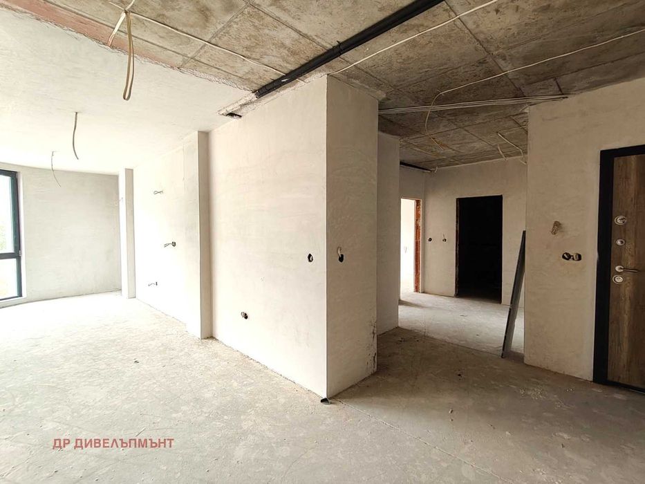 Продава се Тристаен апартамент в София, Манастирски ливади - 118 кв.м за 2626 €/кв.м - Снимка #2