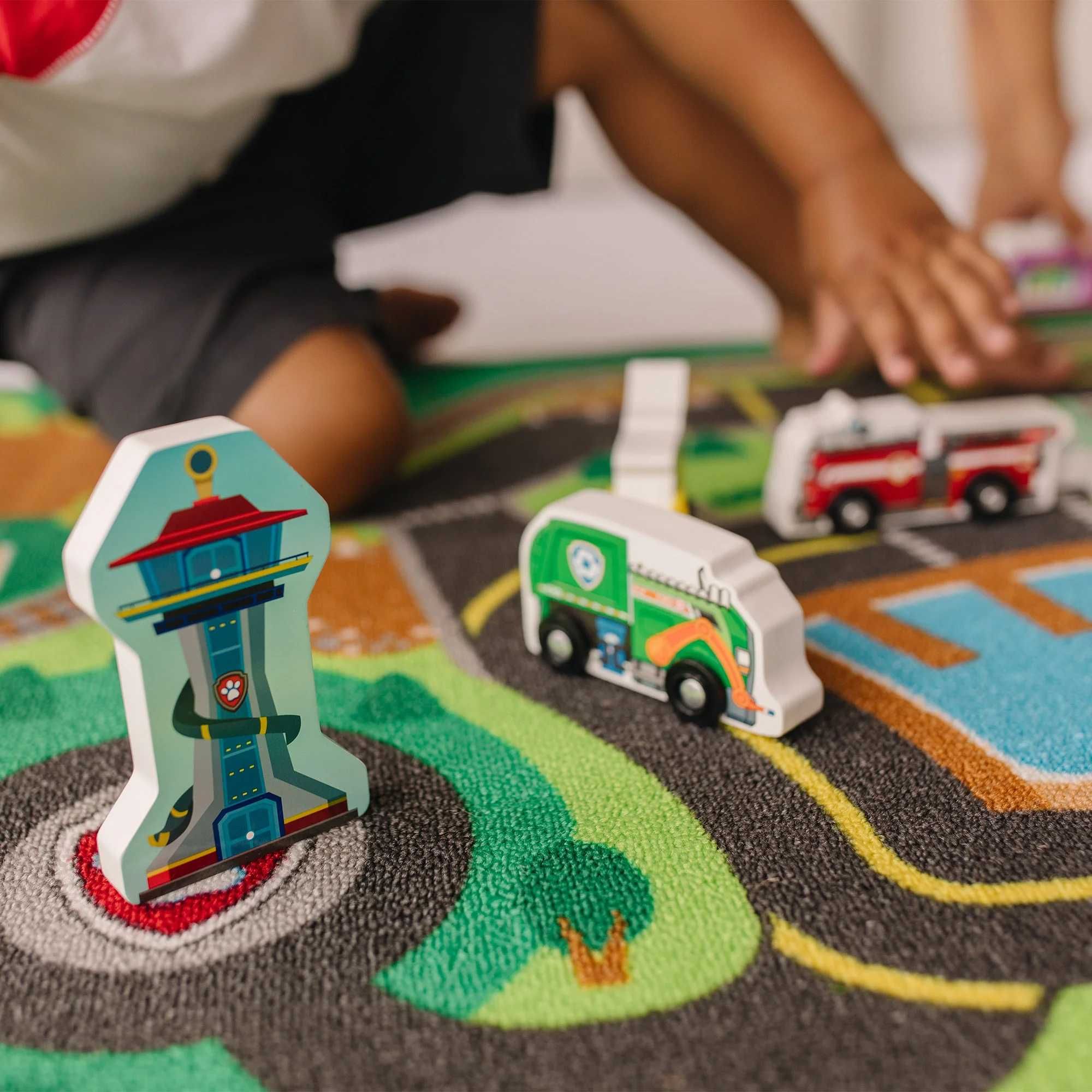 Килимче за игра с дървени фигурки Пес Патрул Melissa & Doug PAW PATROL