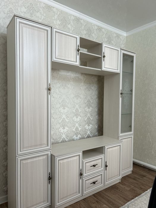 Стенка в гостиную