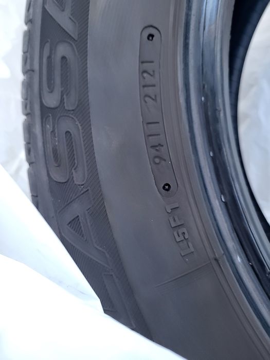 Vand ANVELOPE vara 215 60 R16
