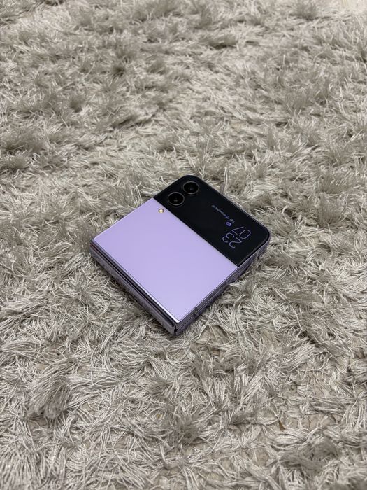 Vand Samsung Galaxy Z Flip 4 128GB Bora Purple •IMPECABIL•