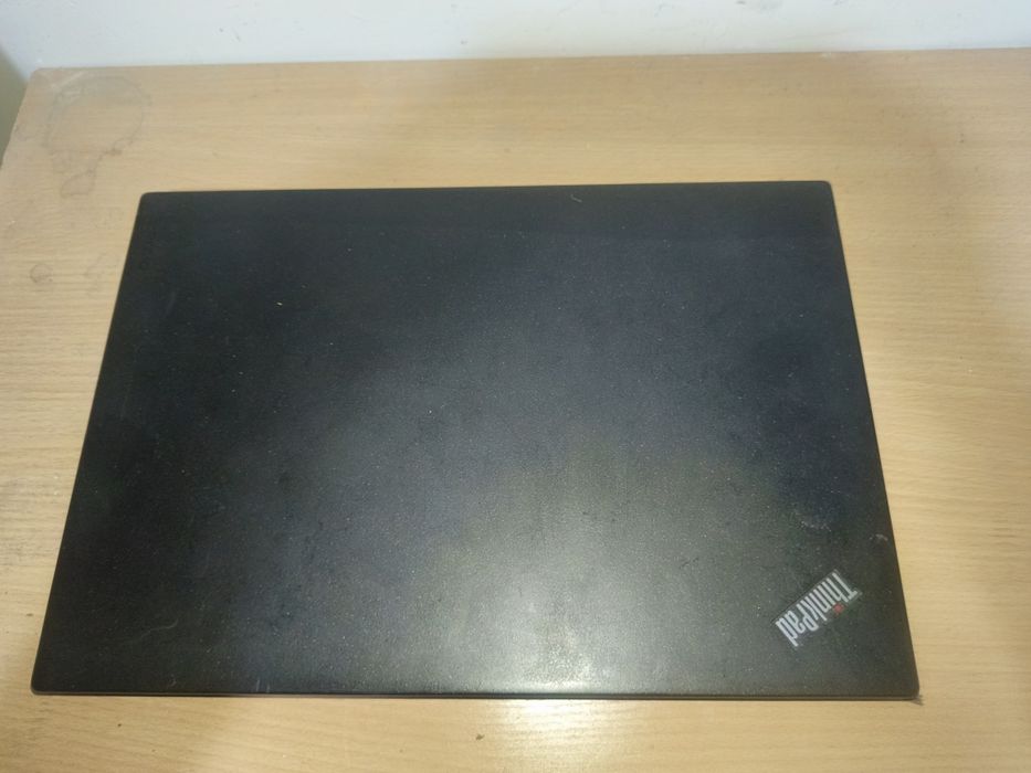 LENOVO ThinkPad T460S
Windows: 11
 Protsessor: Intel Core i7-6600U
Ope
