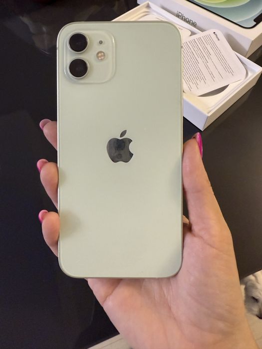 Iphone 12. 64 gb. Green