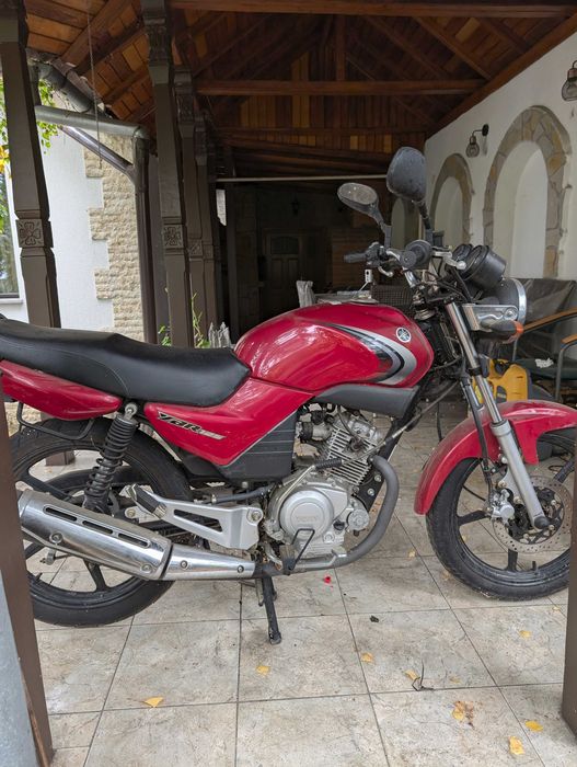 Motocicleta Yamaha YBR 125