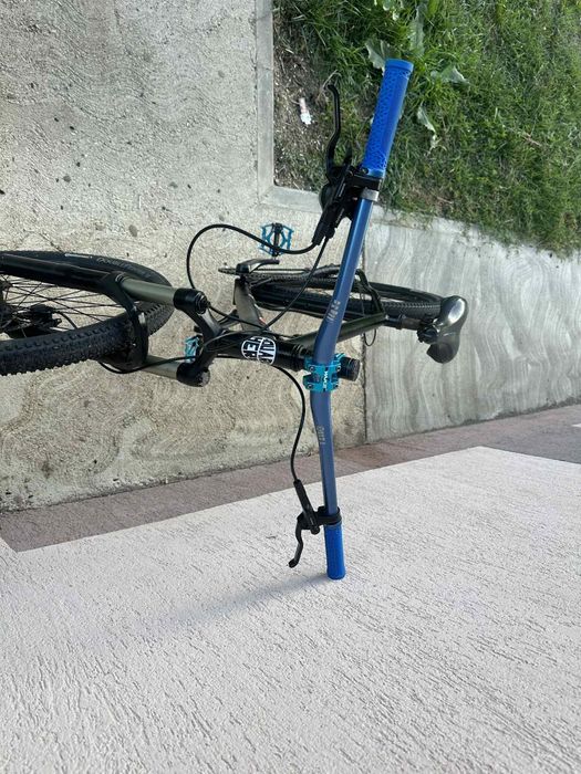 Vând bicicletă Diamond făcută pe piese sau schimb cu kukirin g2 in sus