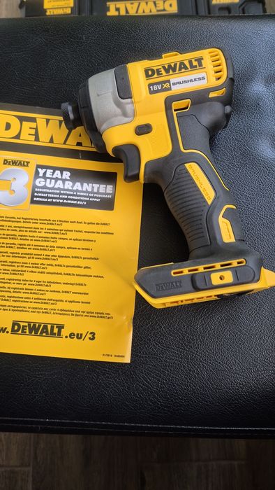 DEWALT Винтоверт и Импанкт НОВИ