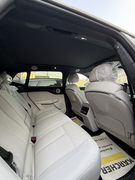 Voyah Courage, 3 года гарантии офицеальный дилер