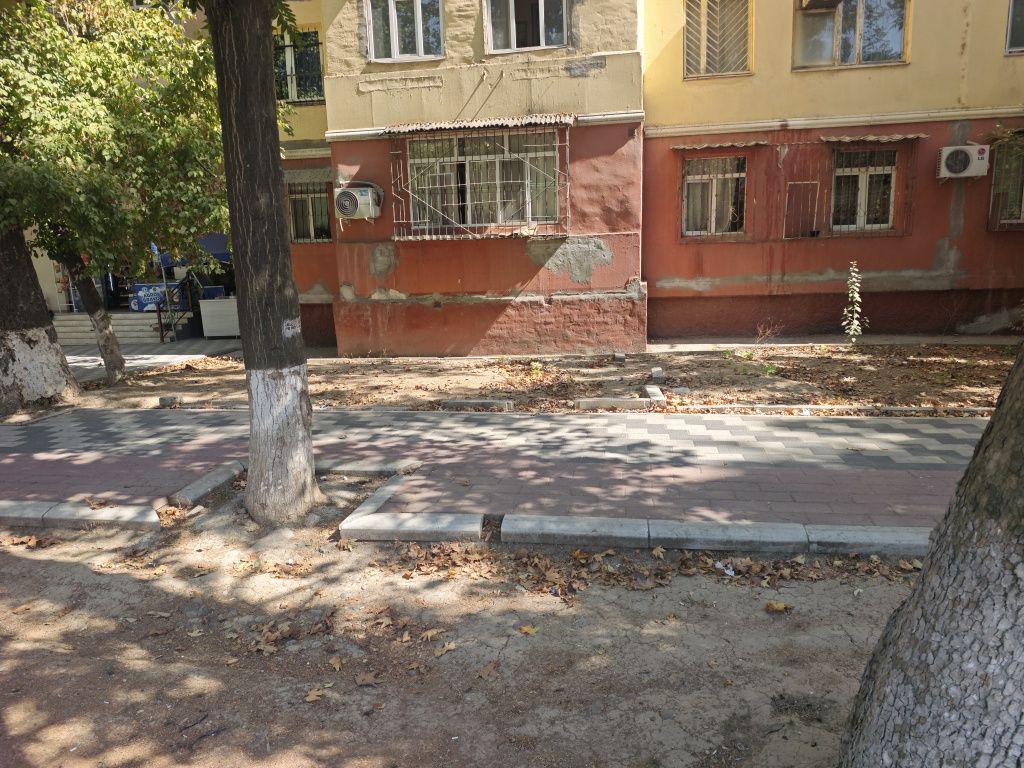 Продам свою квартиру на ТТЗ 1. Для бизнеса (Аптека, Магазин, Офис)