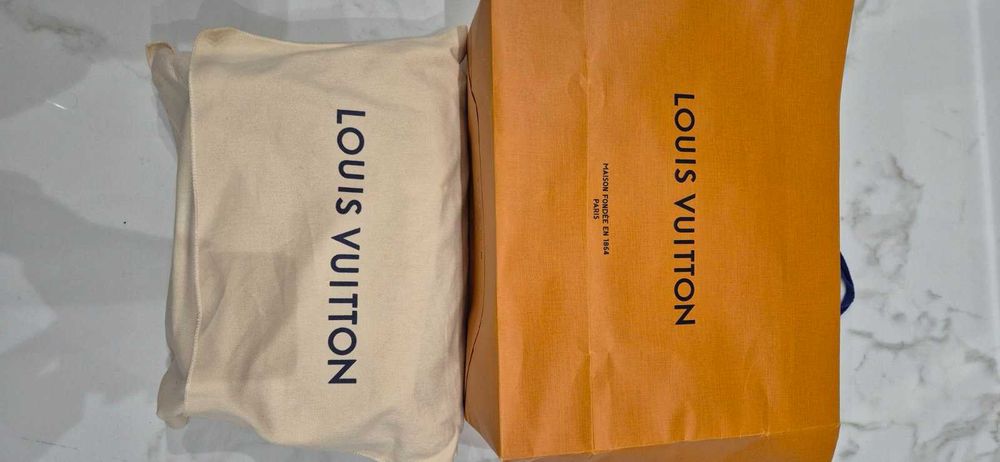 Чанта Louis Vuitton Messenger Voyager PM нова, черна