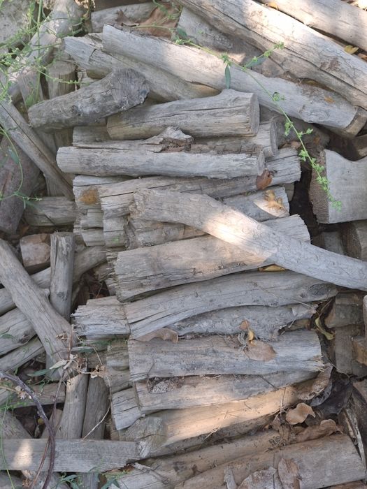 Дрова в мешках для бани