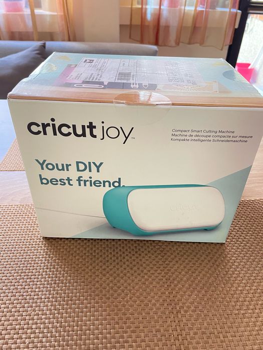 Режещ плотер Cricut joy