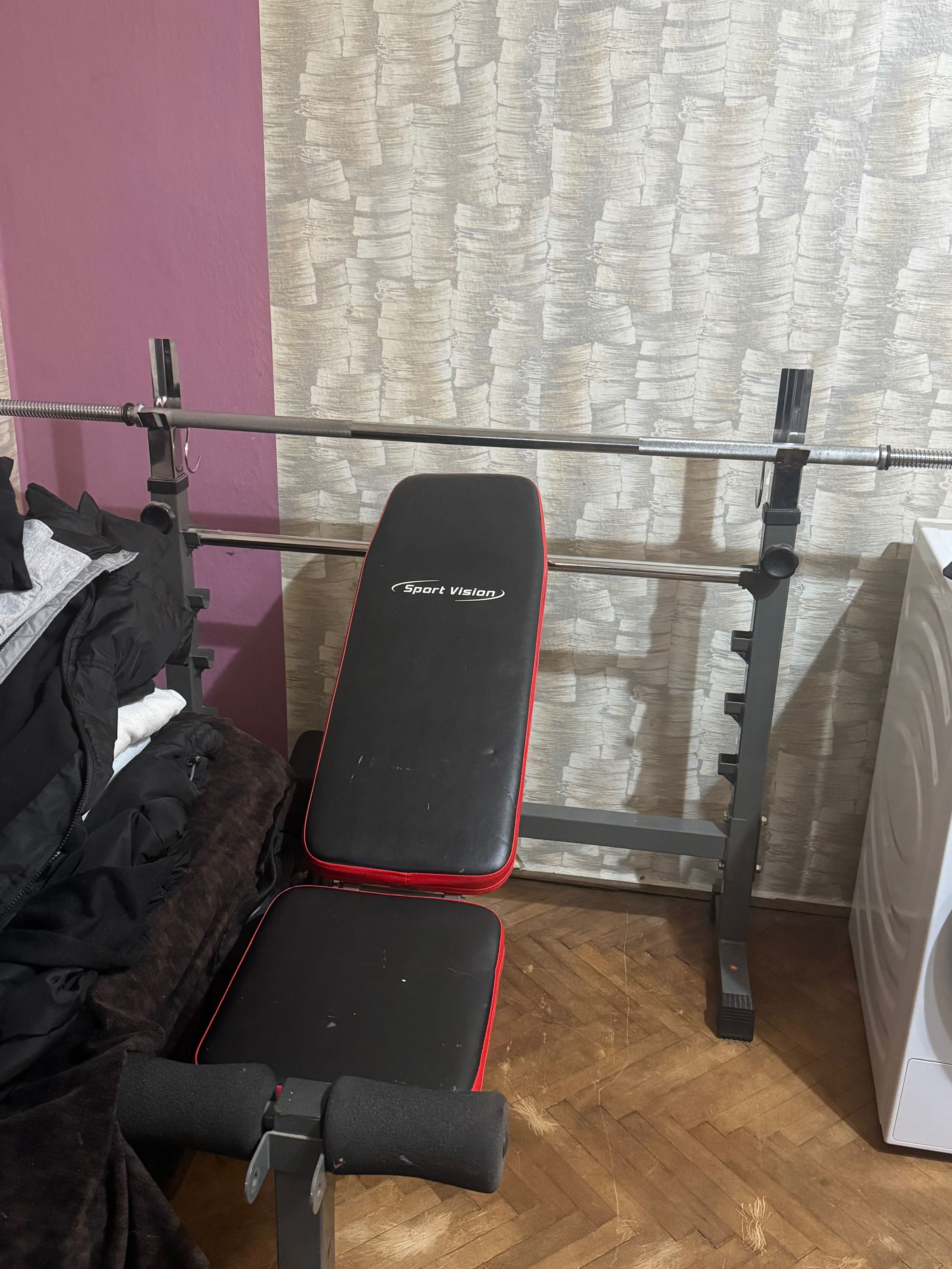 Продава непрофесионална лежанка