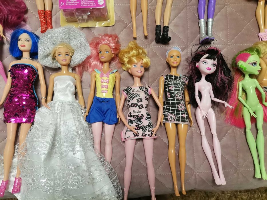 ПРОМО 145 лв! Лот над 30 броя кукли Барби, Монстър Хай и др
