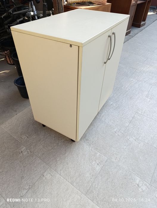 Продам офисную тумбу