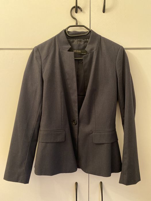 Costum Zara, S, impecabil, purtat foarte putin, bleumarin, 100 lei