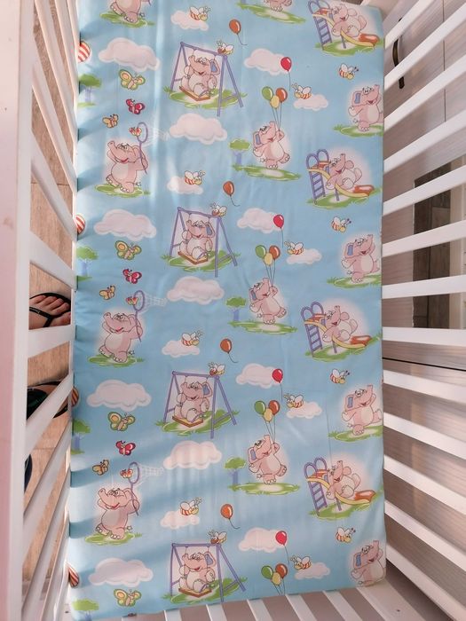 Patut bebe/copil Meșterel Mos Ene cu sistem balansare +saltea+lenjerie