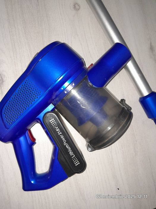 Aspirator făra fir, cu acumulator