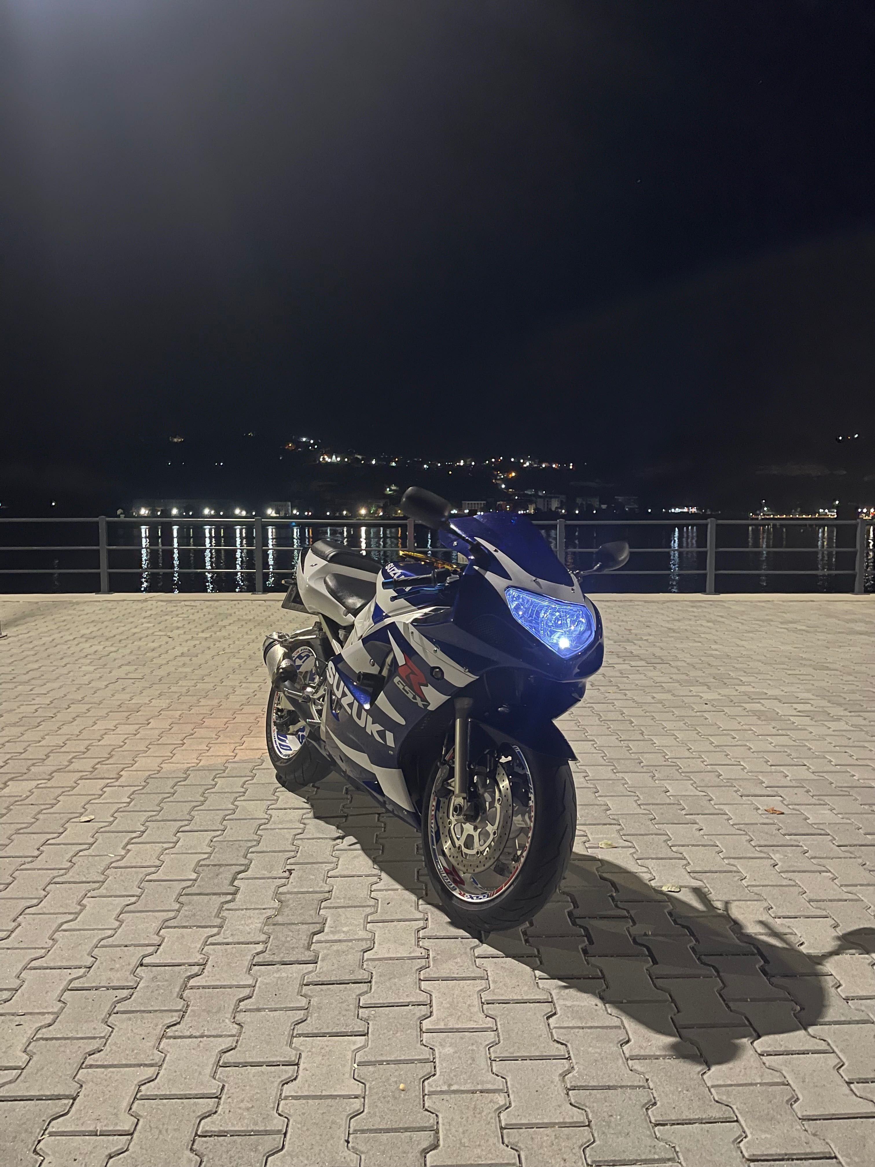 Suzuki gsxr 600 (vând/schimb)