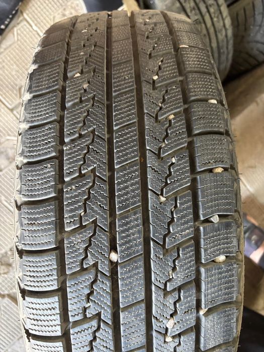 Зимние шины продаётся