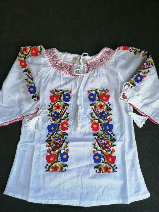 Ie fetite motive tradiționale din bumbac de la 0 la 16 anișori.