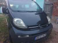 Dezmenbrez vivaro motor 1.9 cdti 101cp an 2006