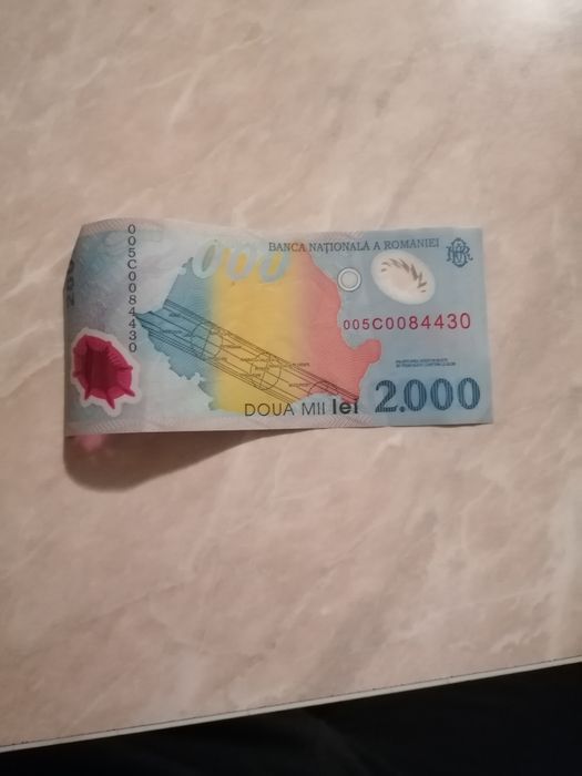 Vand bacnota 2000 lei