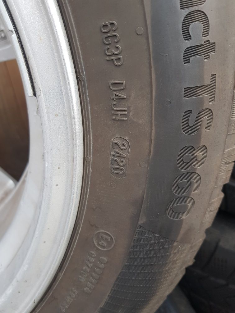 Anv.iarna 205/65r16 continental aproape noi