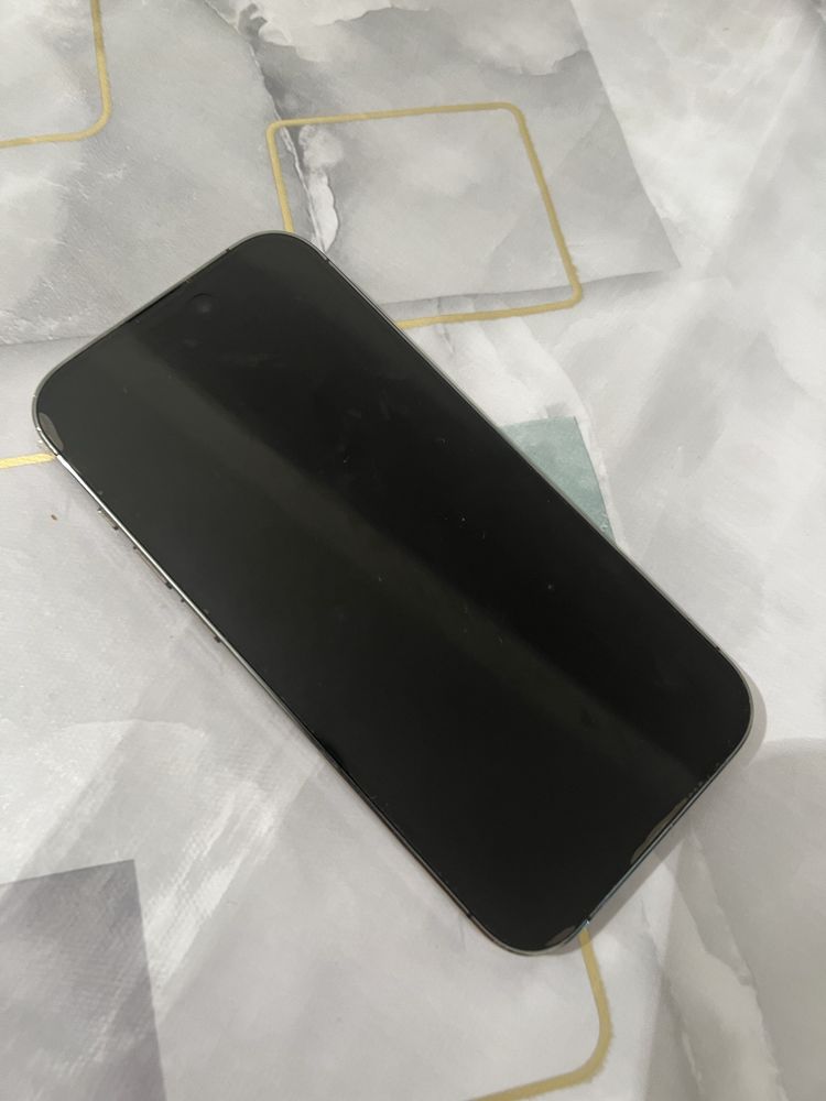 Продам Iphone 14pro