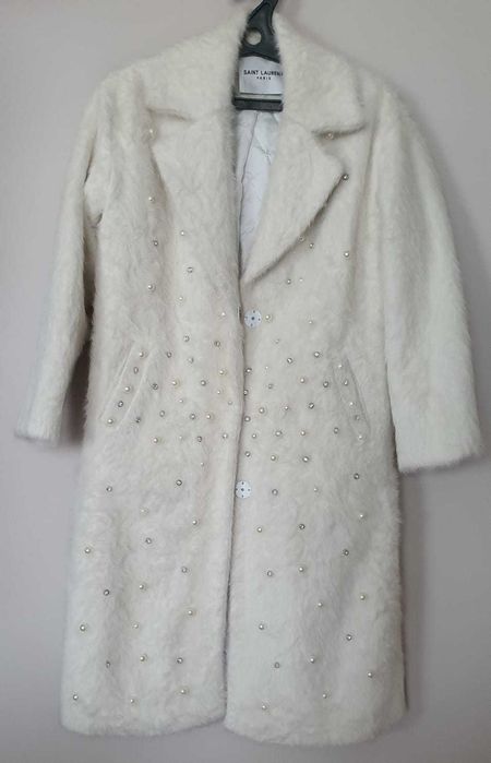 пальто белое из ангоры Sant Laurent (Франция)