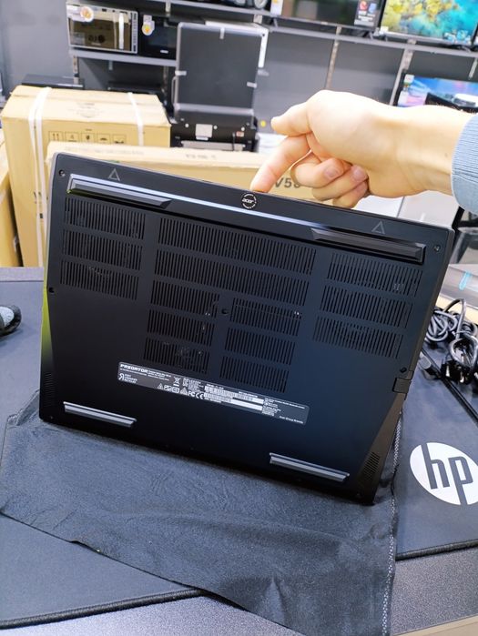 Acer  Predator HeliosNeo 16S Ai