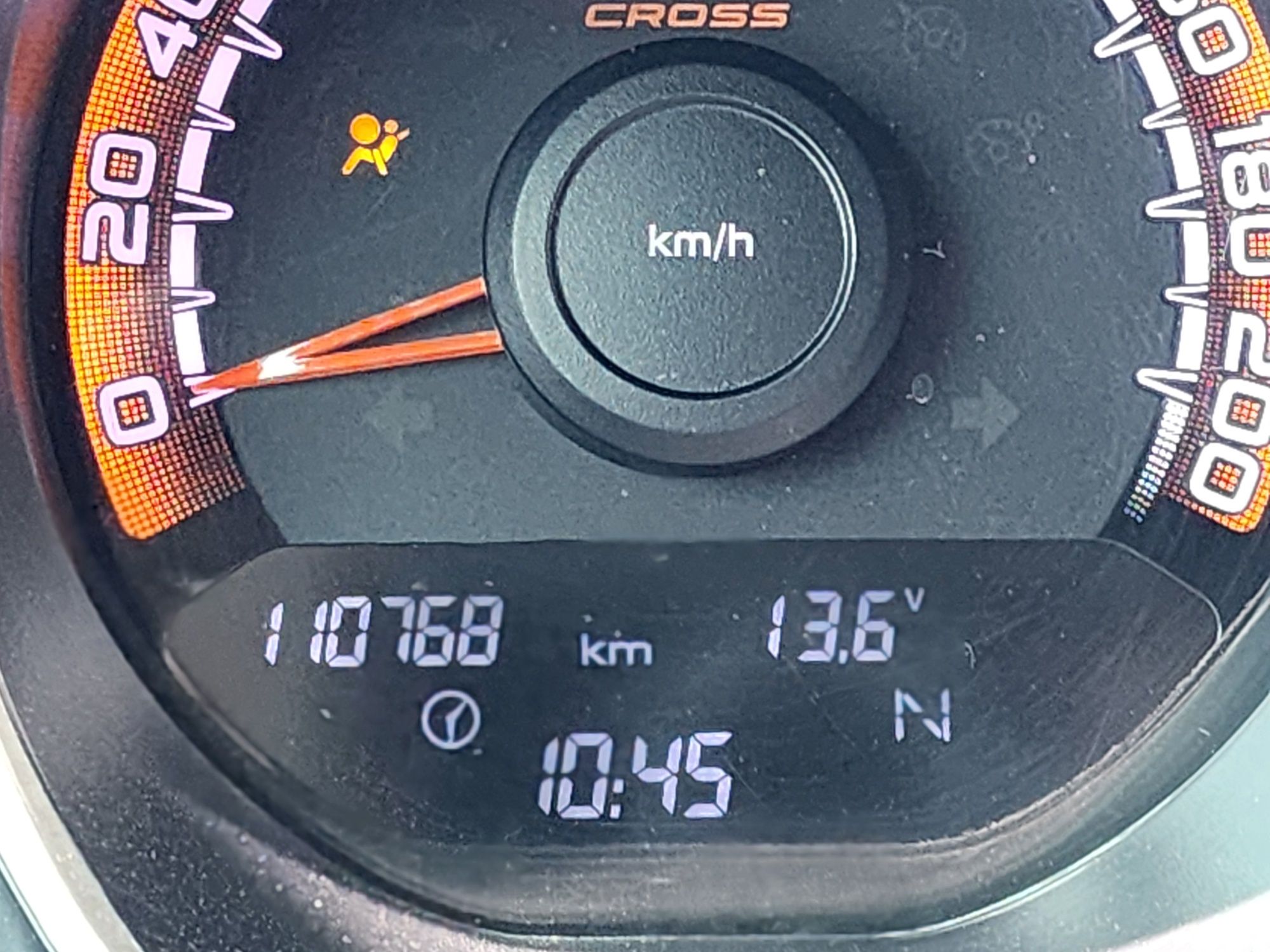 LADA Vesta cross