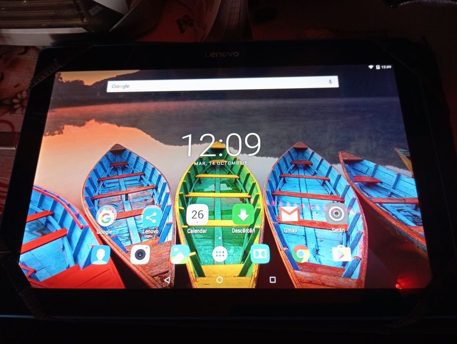 Vând tableta Lenovo tab 10