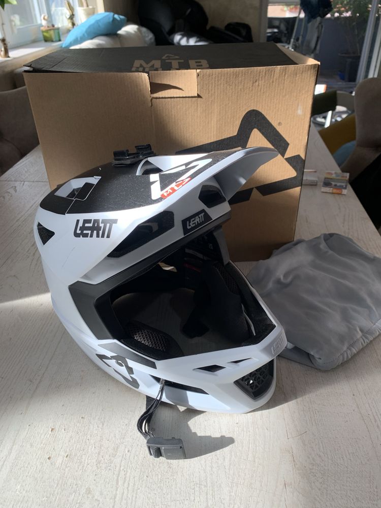 Каска Leatt M DH