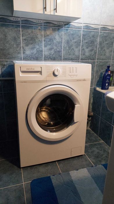 Mașină de spălat Arctic slim, puțin utilizată, înca în garanție!