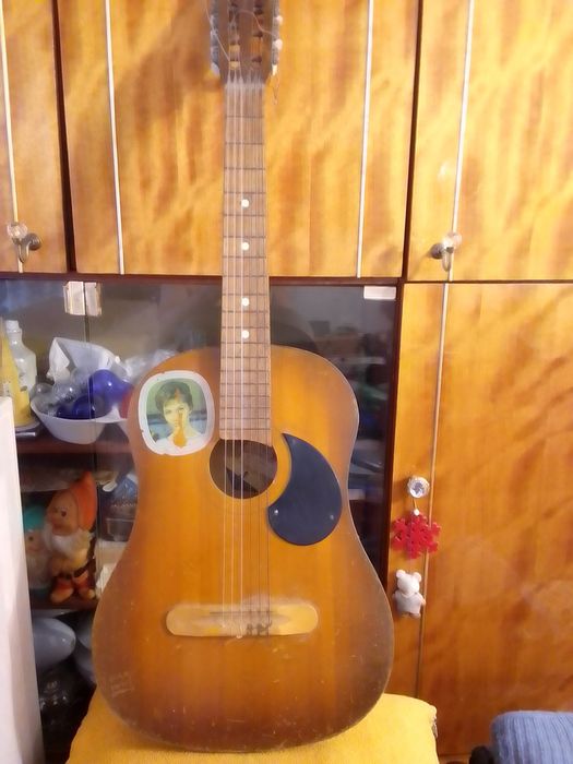 Гитара.Утюг Скарлетт паровой