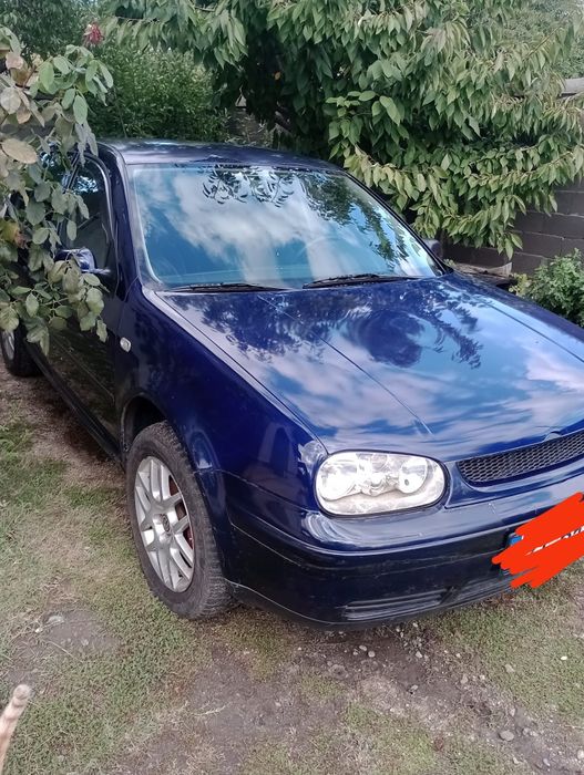 . Volkswagen Golf 4 – 1.4 benzină 16V (75 CP), motor refăcut, întrețin