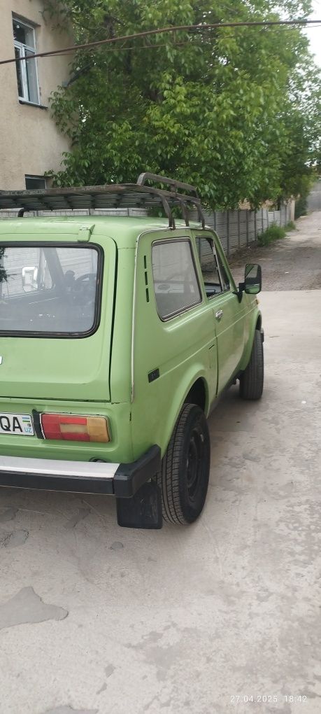 Нива  ВАЗ - 2121