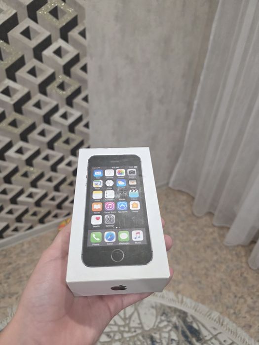 Продам iphone 5s
