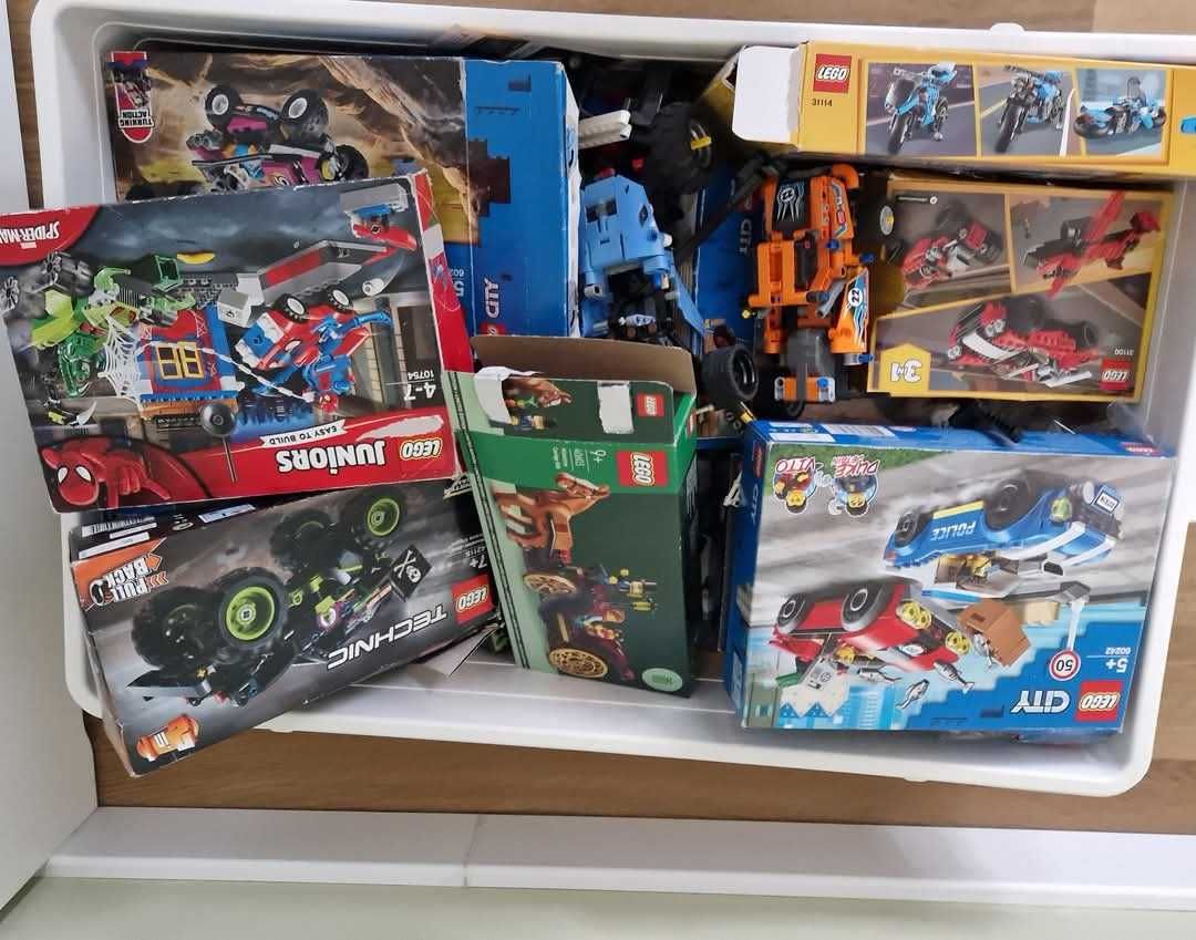 Lego, mai multe modele