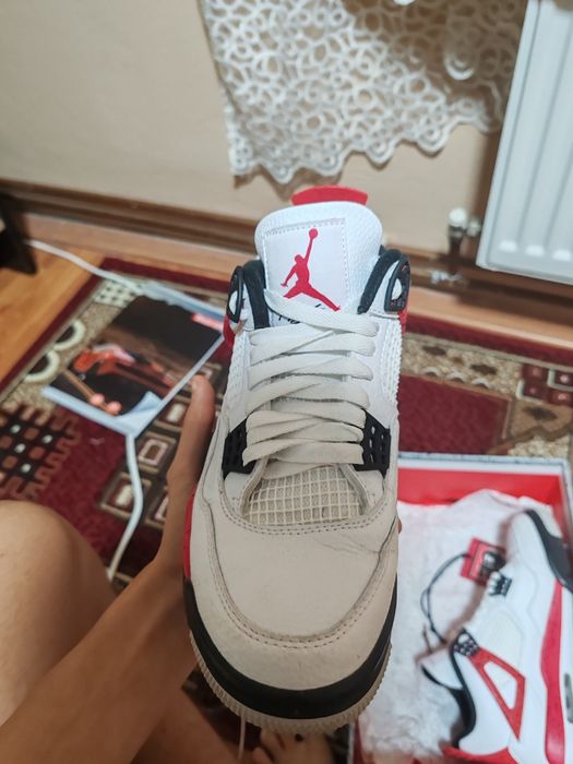 Jordan 4 Red cement
