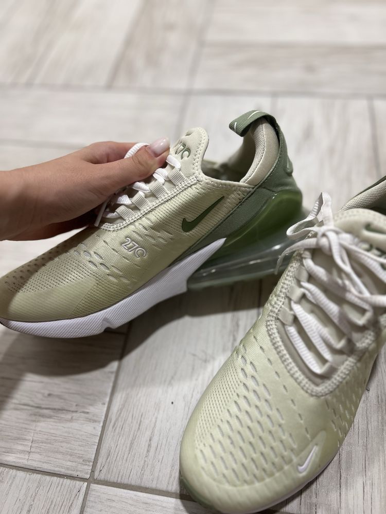 Nike air max 270