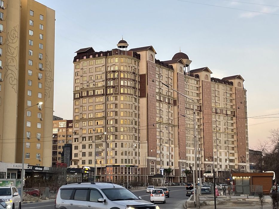 Продаю парковку  17-23 жк флоренция