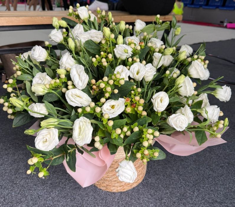 Продам шикарные кустовые розы!!!