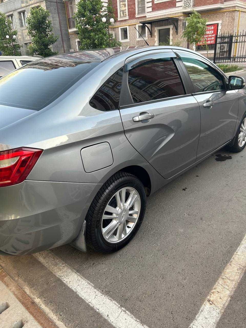 Lada Vesta 1.8 2017