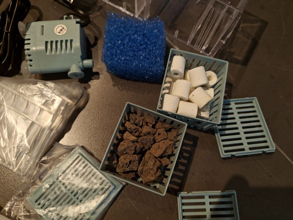 Filtru cascada acvariu