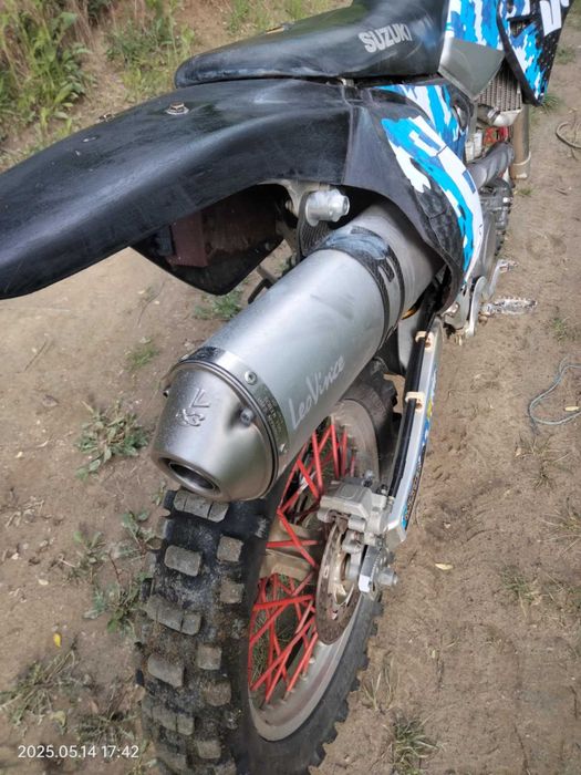 Vand enduro suzuki drz400 4t sau aștept unele oferte