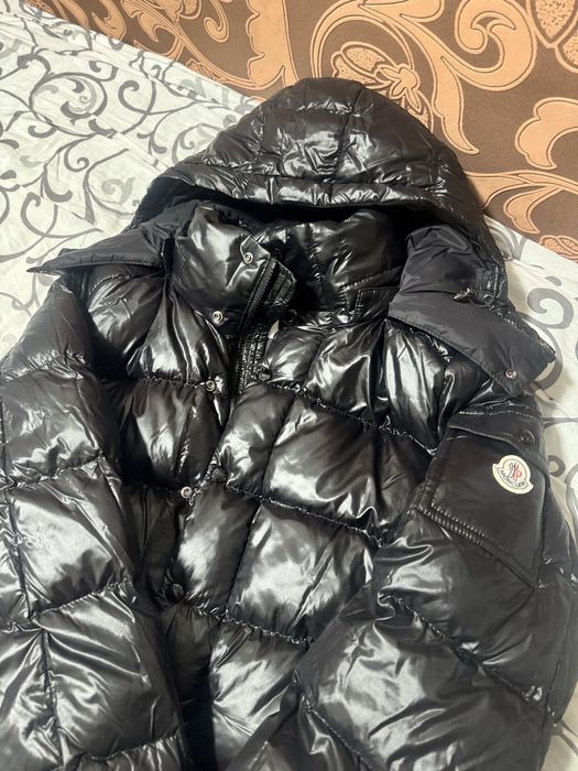 Длиная куртка Moncler